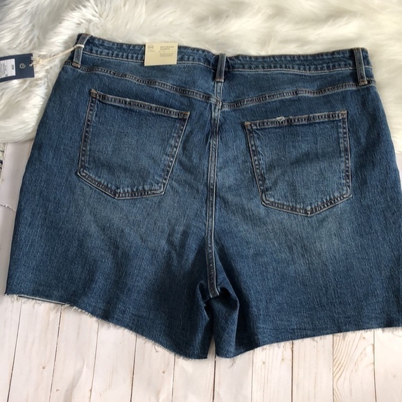 Universal Threads Boyfriend Shorts Size 22W NWT - Picture 2 of 13